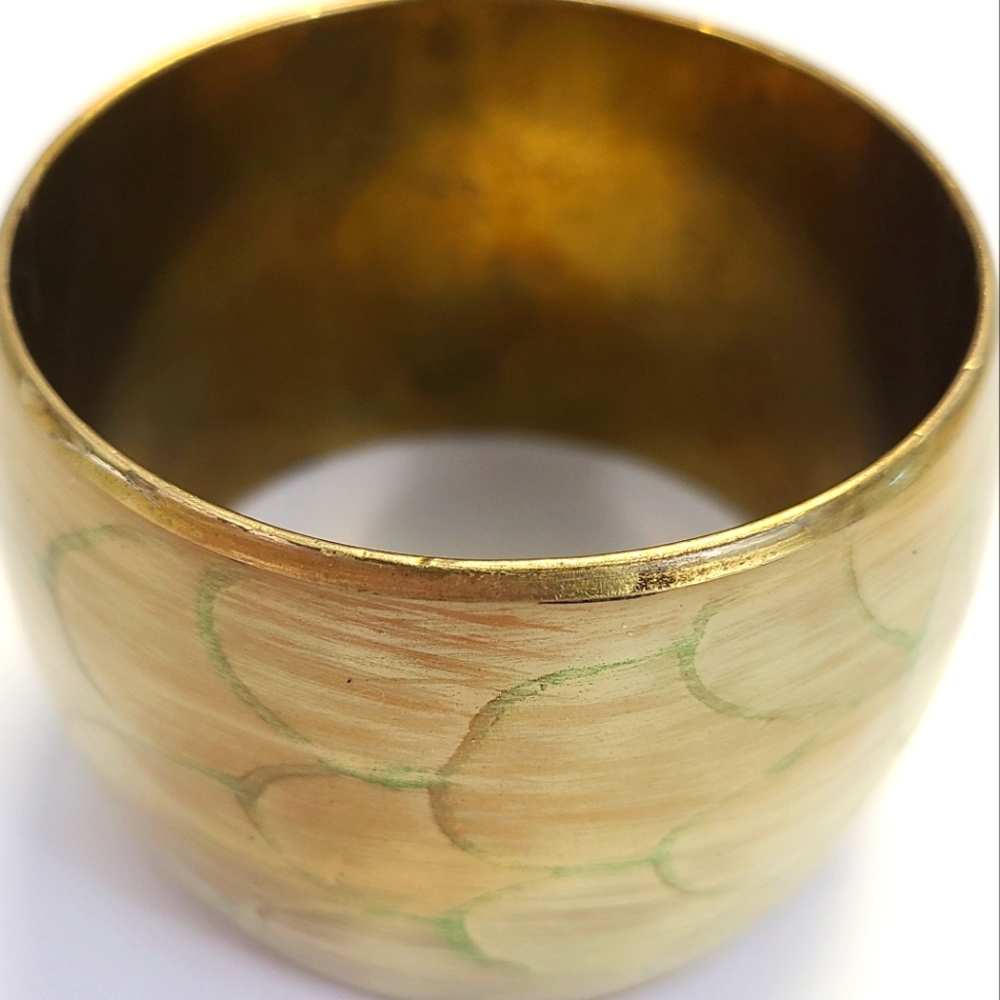 Metal Cuff Bracelet in Mermaid Scale Pattern